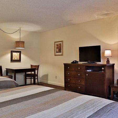 Harbor Inn Freeland 外观 照片