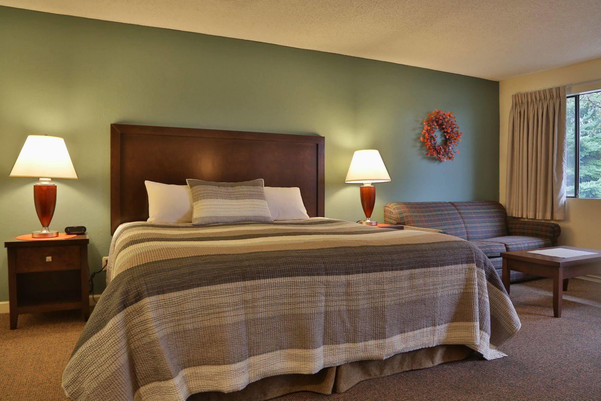 Harbor Inn Freeland 外观 照片