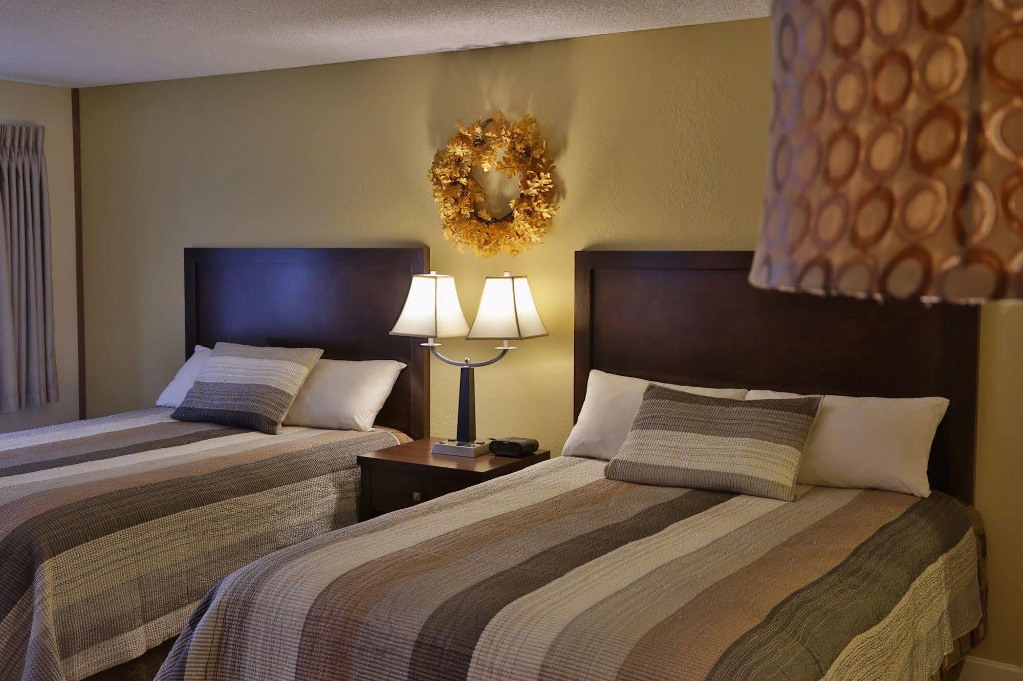 Harbor Inn Freeland 外观 照片