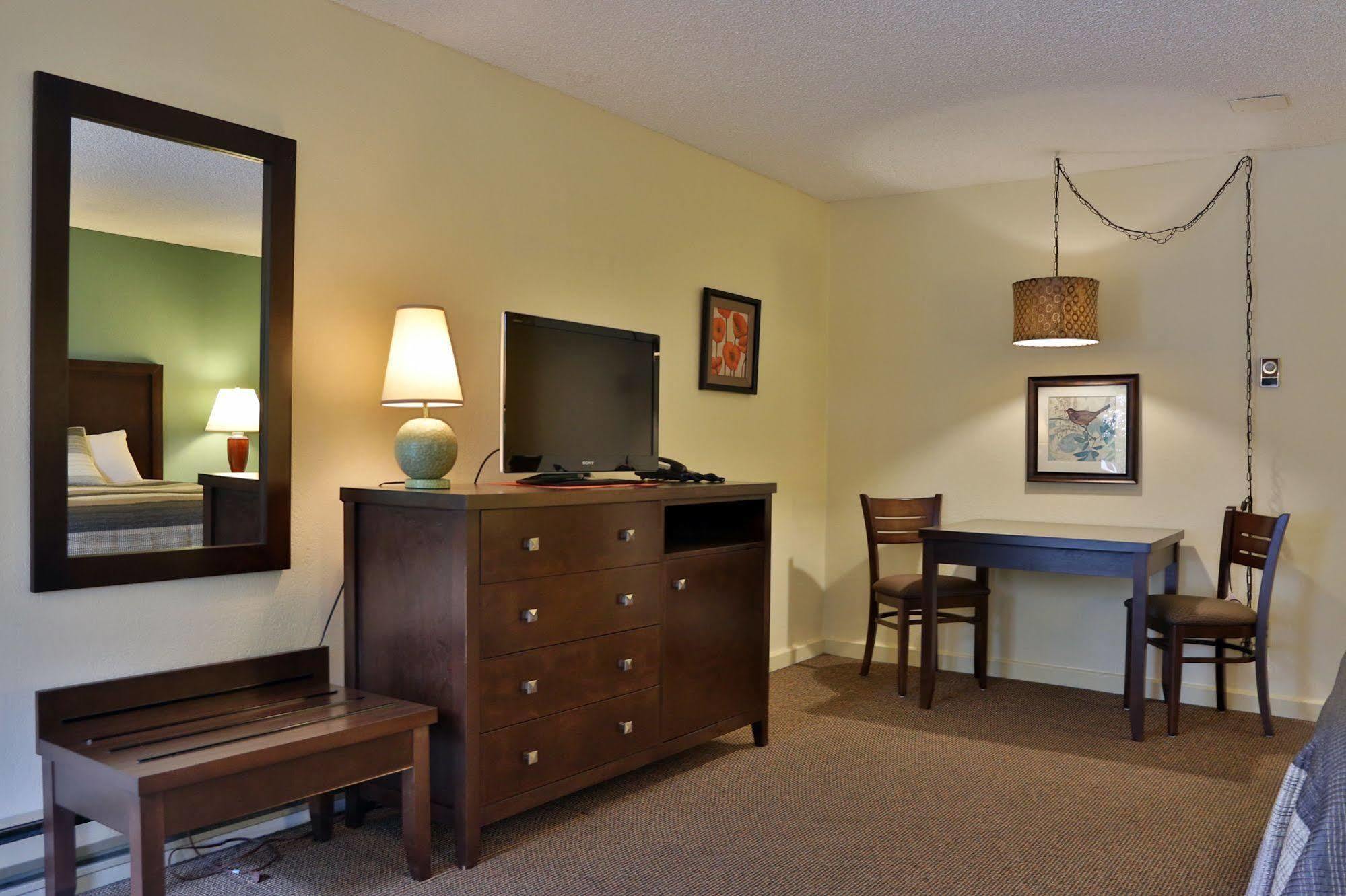 Harbor Inn Freeland 外观 照片